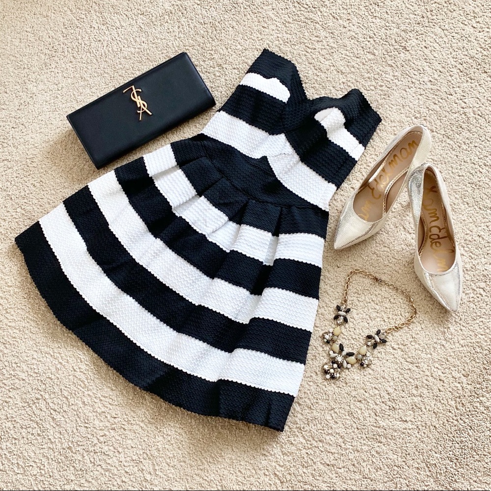 NWOT Ooberswank Bandage Dress
